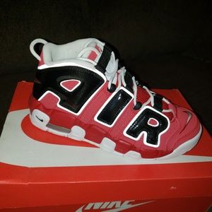 Nike Uptempo